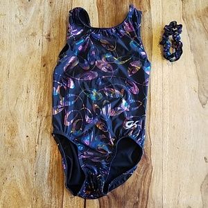 iridescent black Leo, girls large